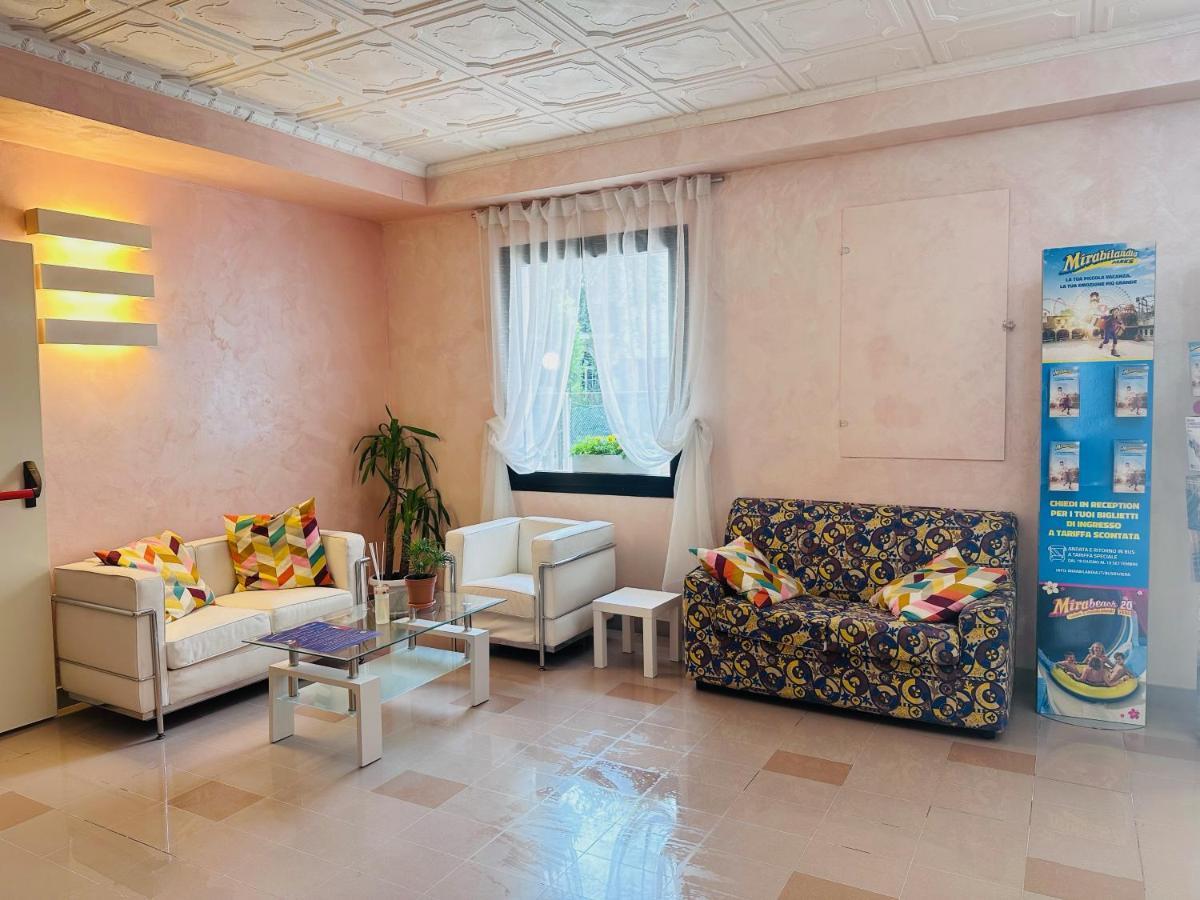 Hotel Adria Nuova ريميني المظهر الخارجي الصورة